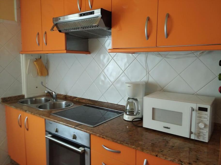Casita Con Terreno A 10 Minutos Del Centro De Vigo Villa Moana Bagian luar foto