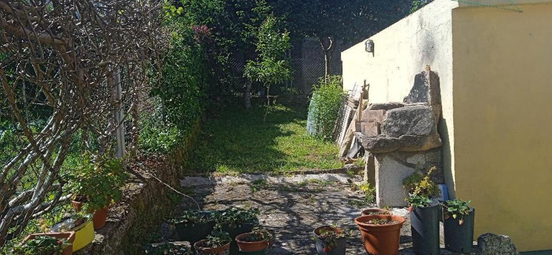 Casita Con Terreno A 10 Minutos Del Centro De Vigo Villa Moana Bagian luar foto
